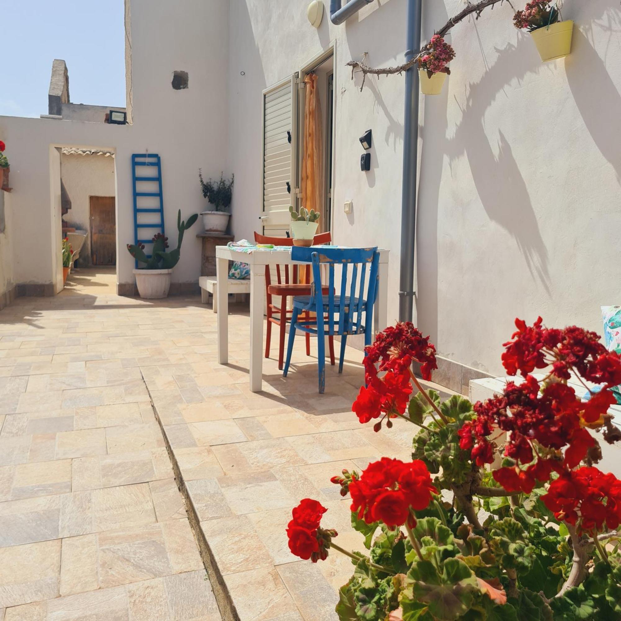A Un Passo Dal Tramonto Apartment Marsala Exterior photo